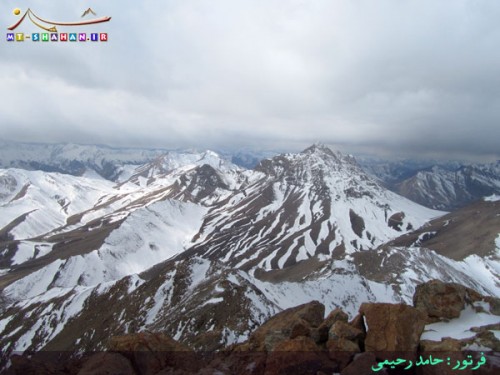 اصلان داغ ، نمای زیبای قله 3910 متری هشتاد از قله اصلان داغ