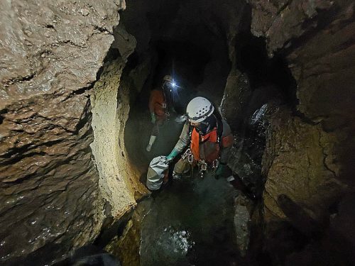 غار جوجار - عبور پاگستر در تراورس 600