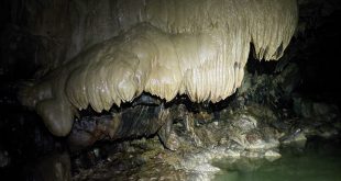 غار نزل - تزئینات بین چاه 3 و 4